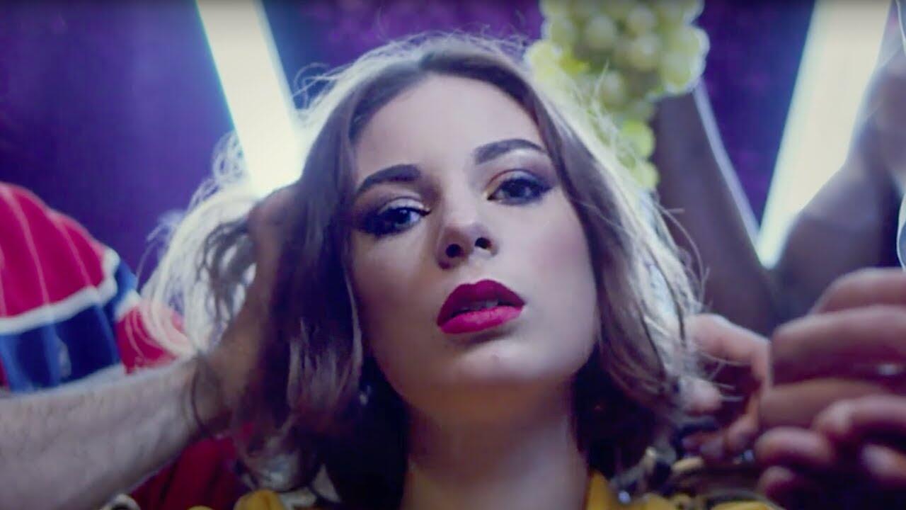 Therapie TAXI ft. Roméo Elvis - Hit Sale (Clip Officiel) (1/3) 9 maxresdefault 94 compress